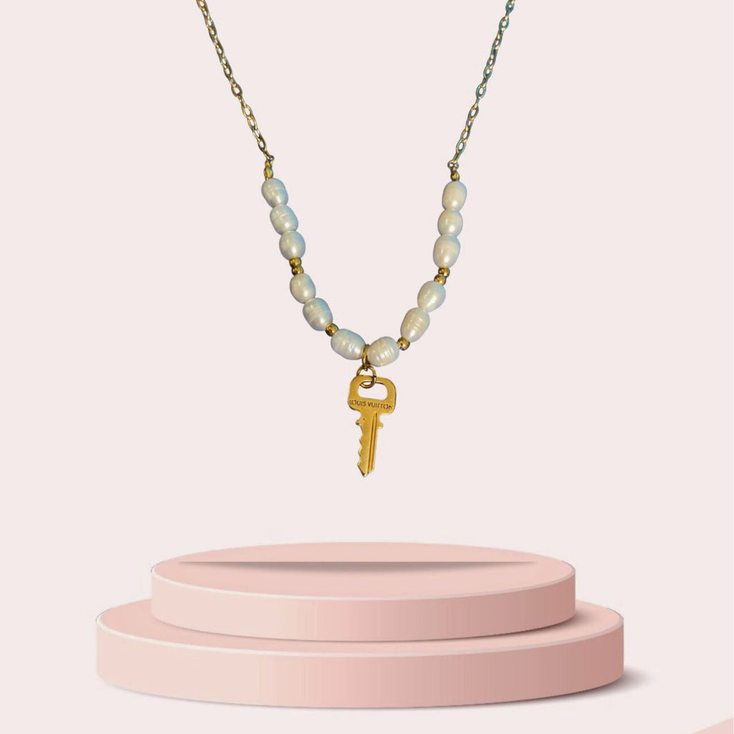 Authentic Louis Vuitton Key Nude Pendant Pears Necklace