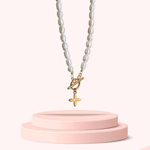 Load image into Gallery viewer, Authentic Louis Vuitton Pendant Pastilles- Pearls Necklace