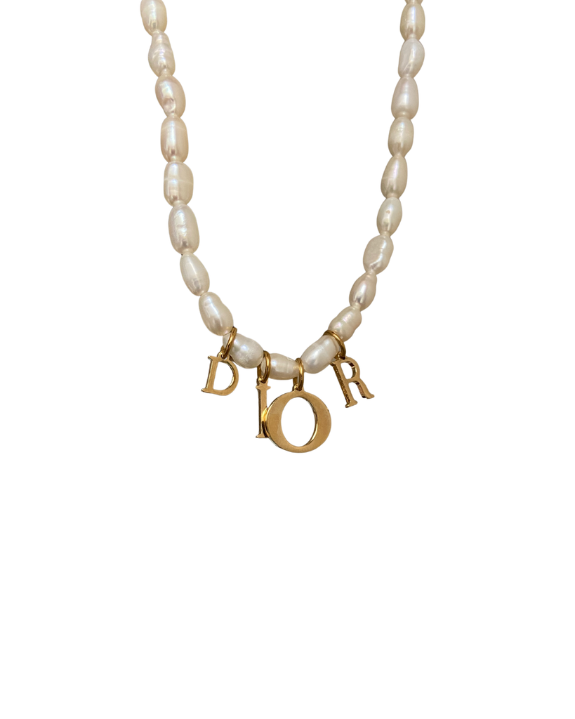 Authentic Dior Spelt out mise pendant - Reworked Pearls Necklace
