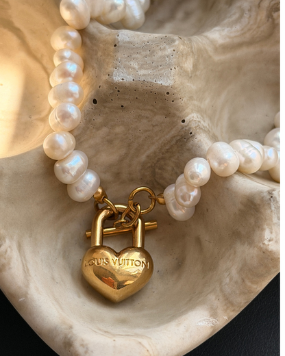 Authentic Louis Vuitton Minicharm Heart Reworked Pearls Necklace