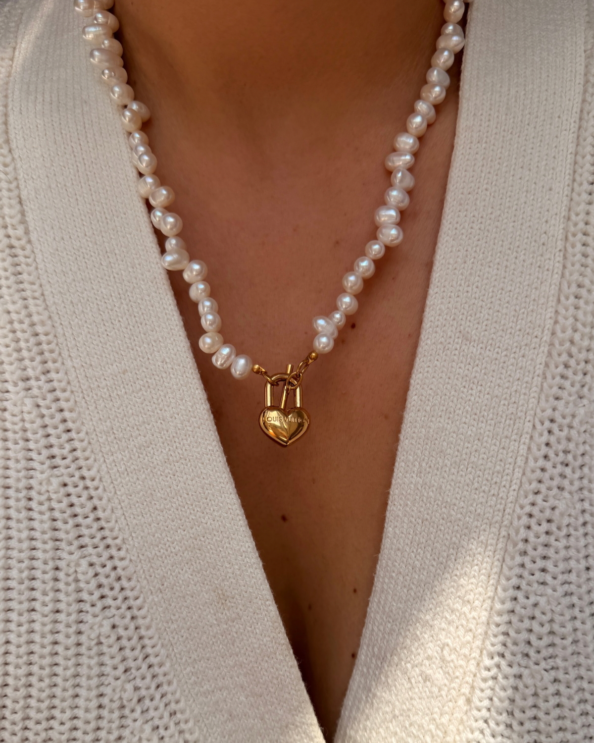 Authentic Louis Vuitton Minicharm Heart Reworked Pearls Necklace