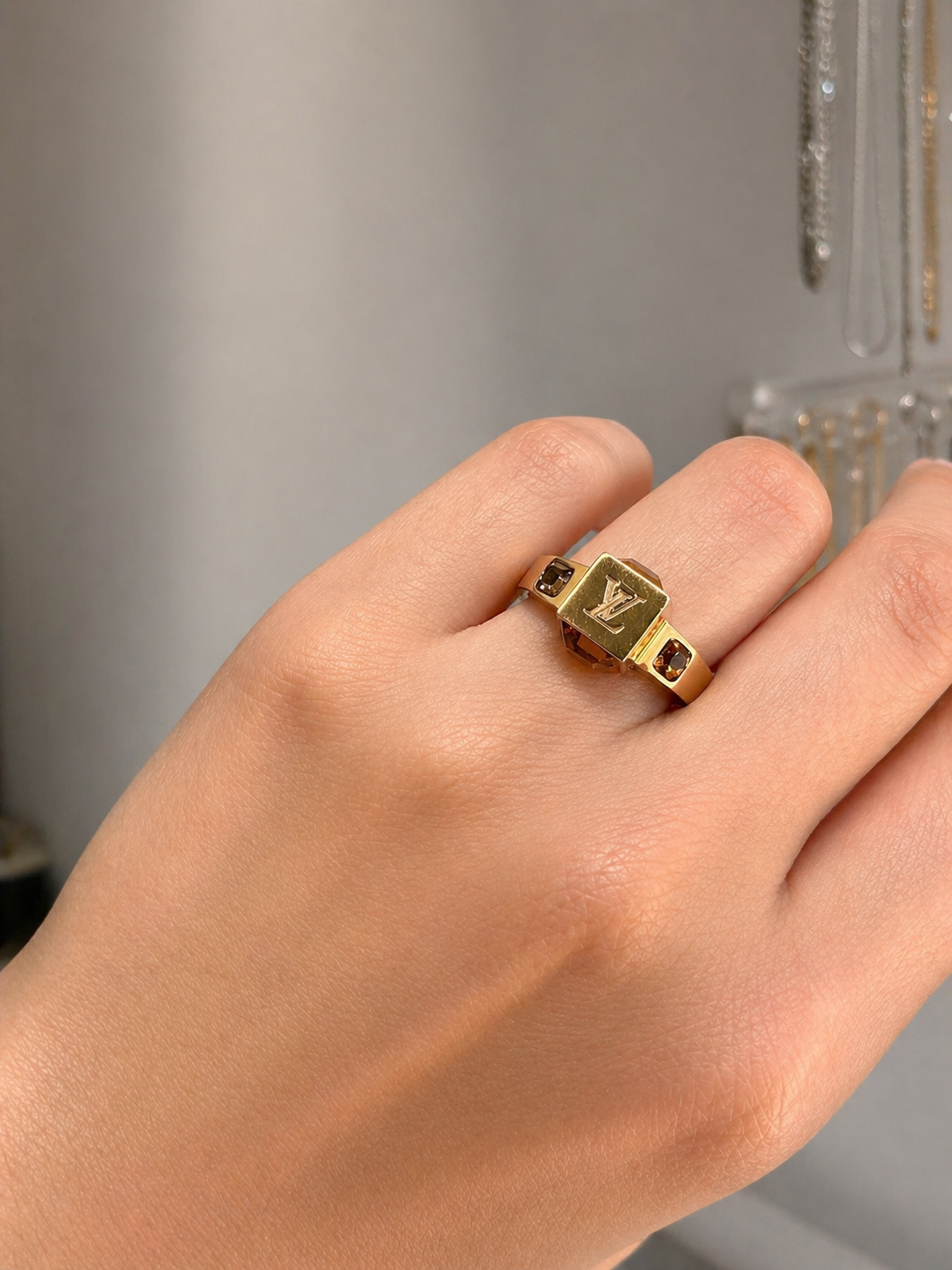 Louis Vuitton Gamble Ring with box
