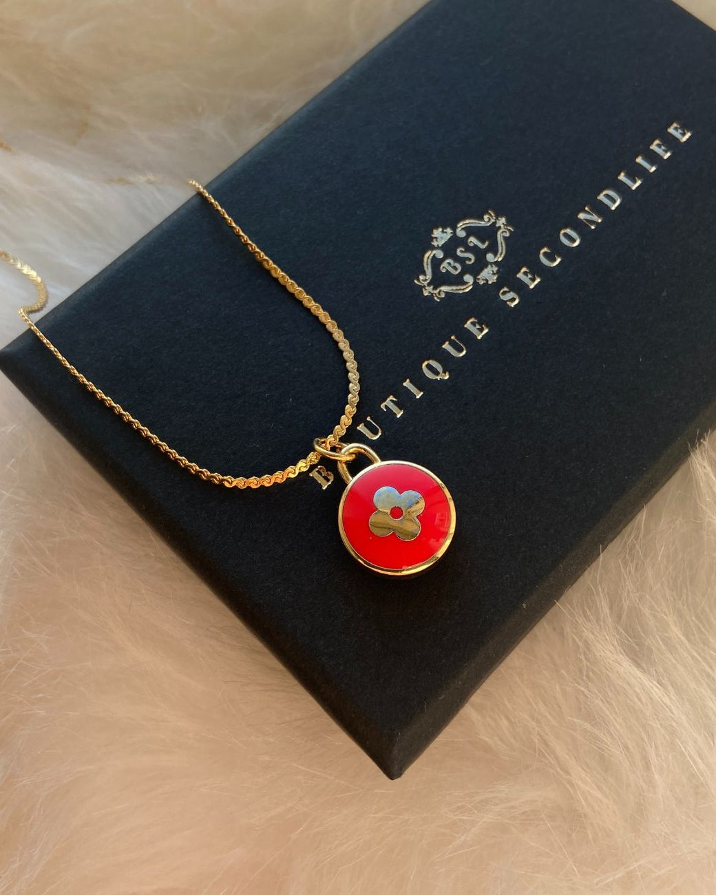 Authentic Louis Vuitton Pendant Pastilles Roses