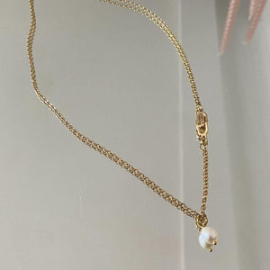 Authentic Dior clasp Pendant- on Chain with Pearl - Boutique SecondLife