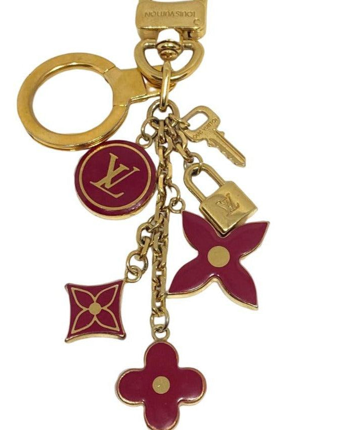 Authentic Louis Vuitton Pendant Red-  Necklace - Boutique SecondLife