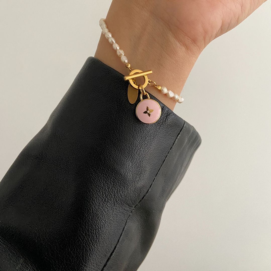 Authentic Louis Vuitton Pastilles Pink Pastel Pendant- Pearls Bracelet