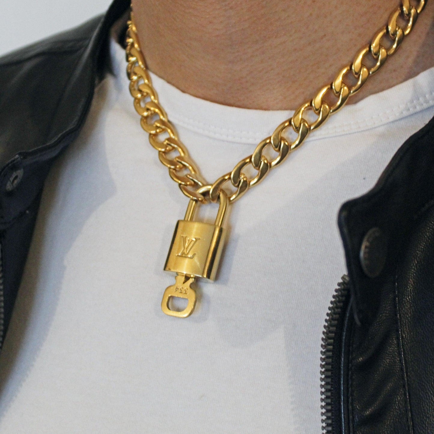 Louis Vuitton Padlock with Chunky Chain Necklace For Him - Boutique SecondLife