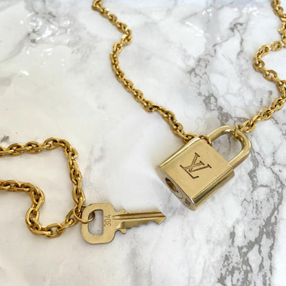 Louis Vuitton Set Lock Rolo chain Necklace with Key Bracelet - Boutique SecondLife