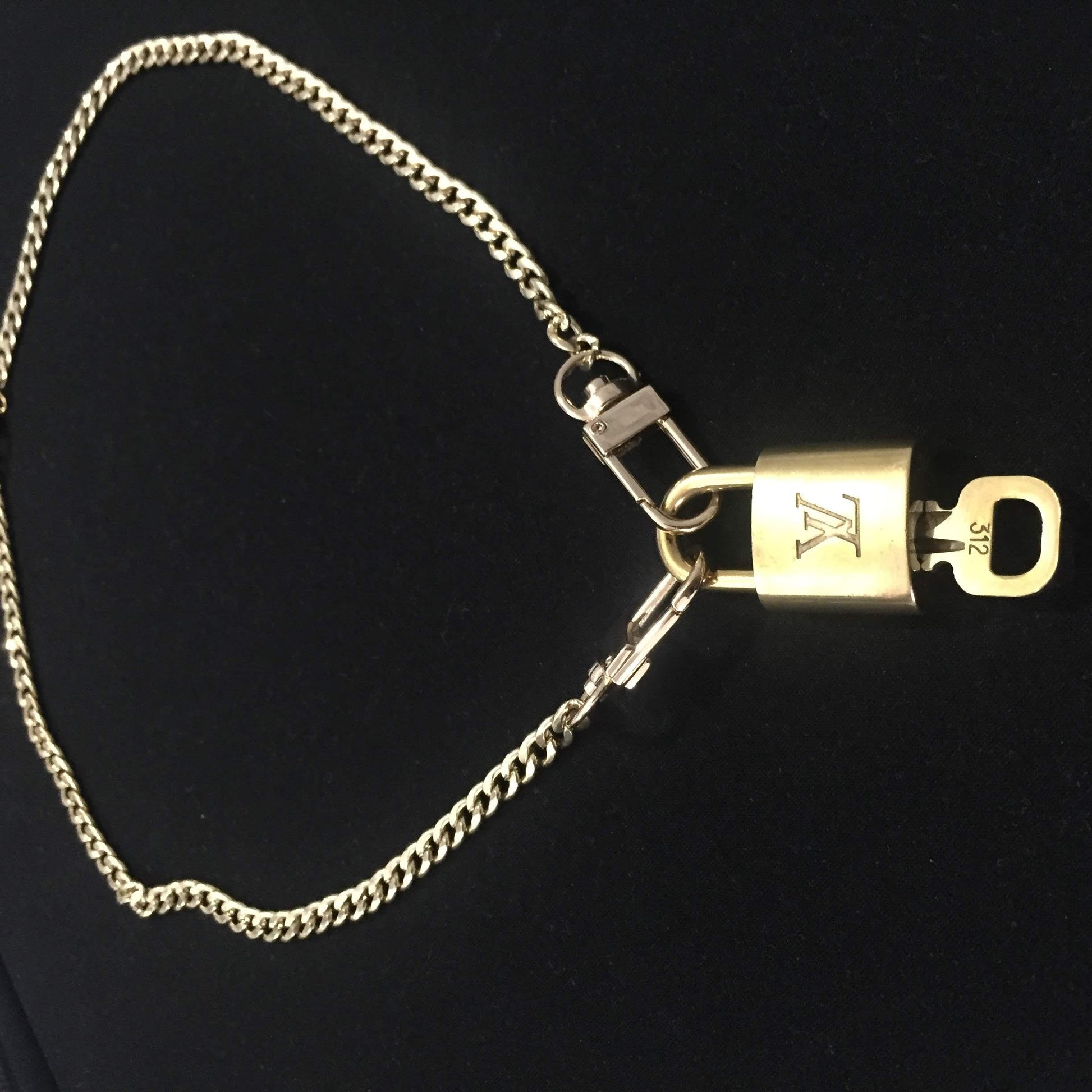 Padlock with Key Necklace with Cuban Chain For Him - Boutique SecondLife