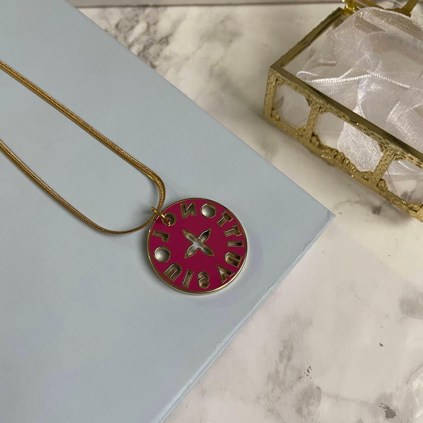 Authentic Looping Charm Green & Fuscia - Reworked Necklace - Boutique SecondLife
