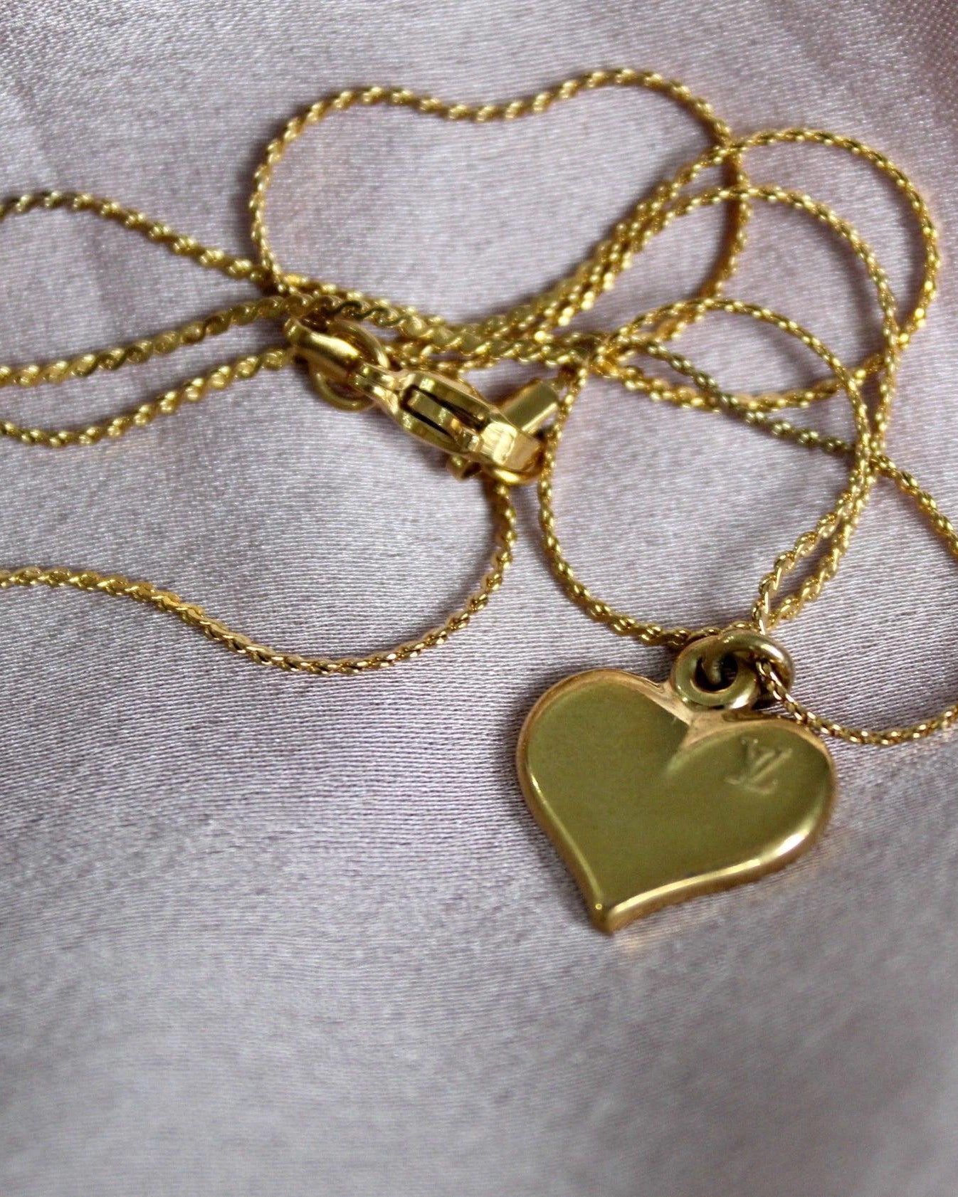 Authentic Louis Vuitton Heart Pendant- Necklace - Boutique SecondLife