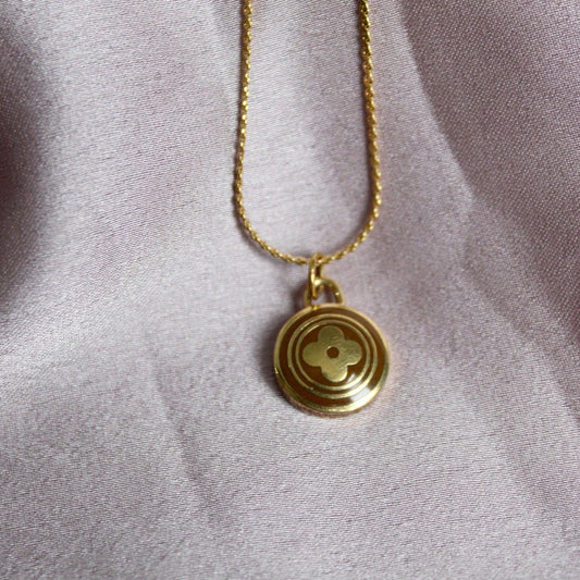 Nude pendant necklace - Boutique SecondLife
