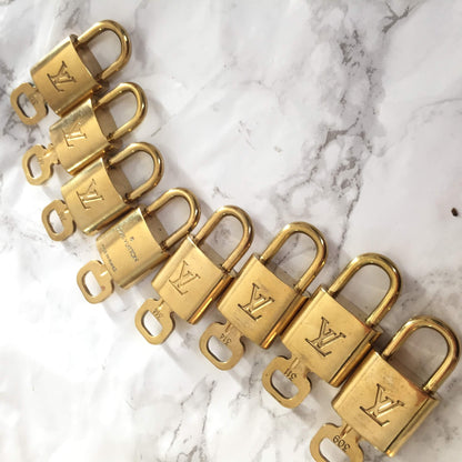 Boutique SecondLife - Authentic Used Louis Vuitton Padlock Key LV