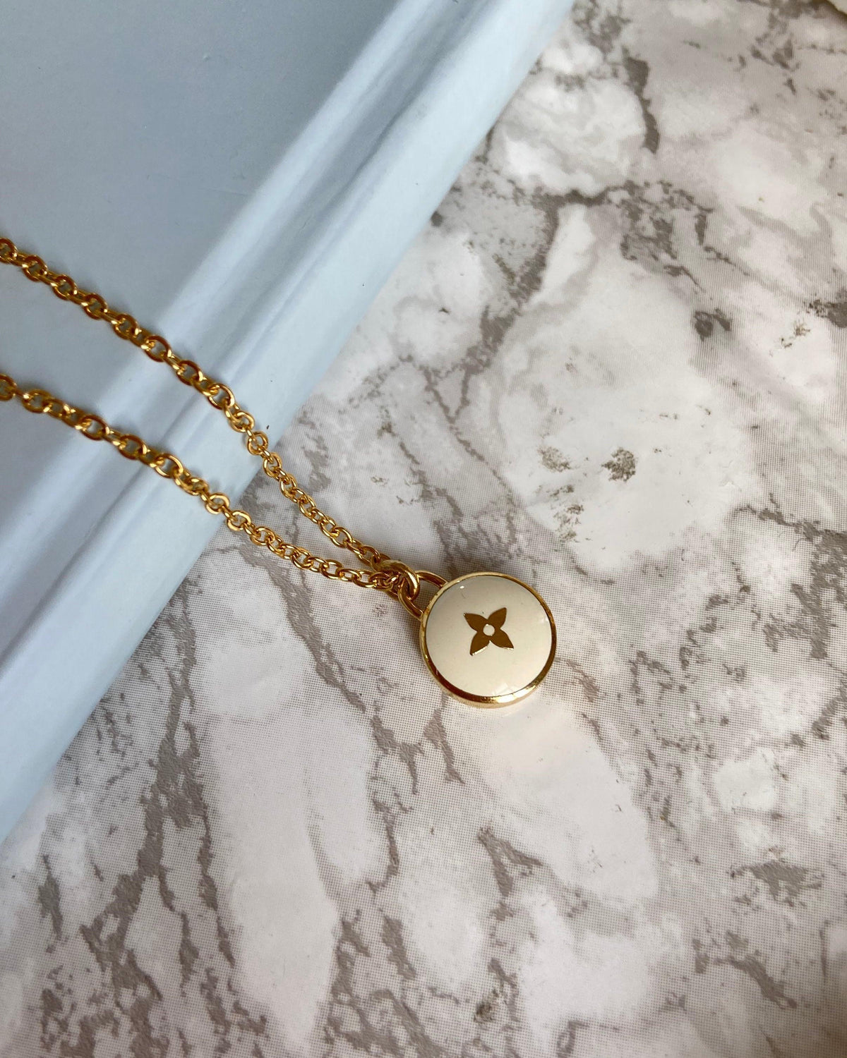 Authentic Louis Vuitton White Pendant- Necklace - Boutique SecondLife