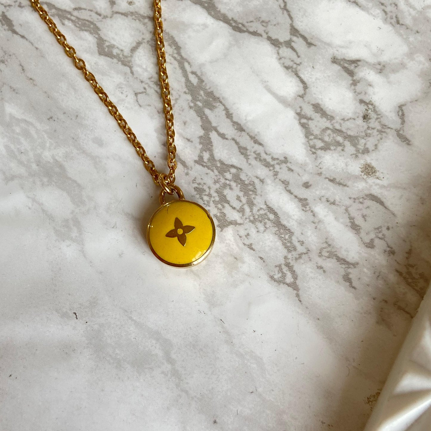 Canary Pendant Pastilles - Boutique SecondLife