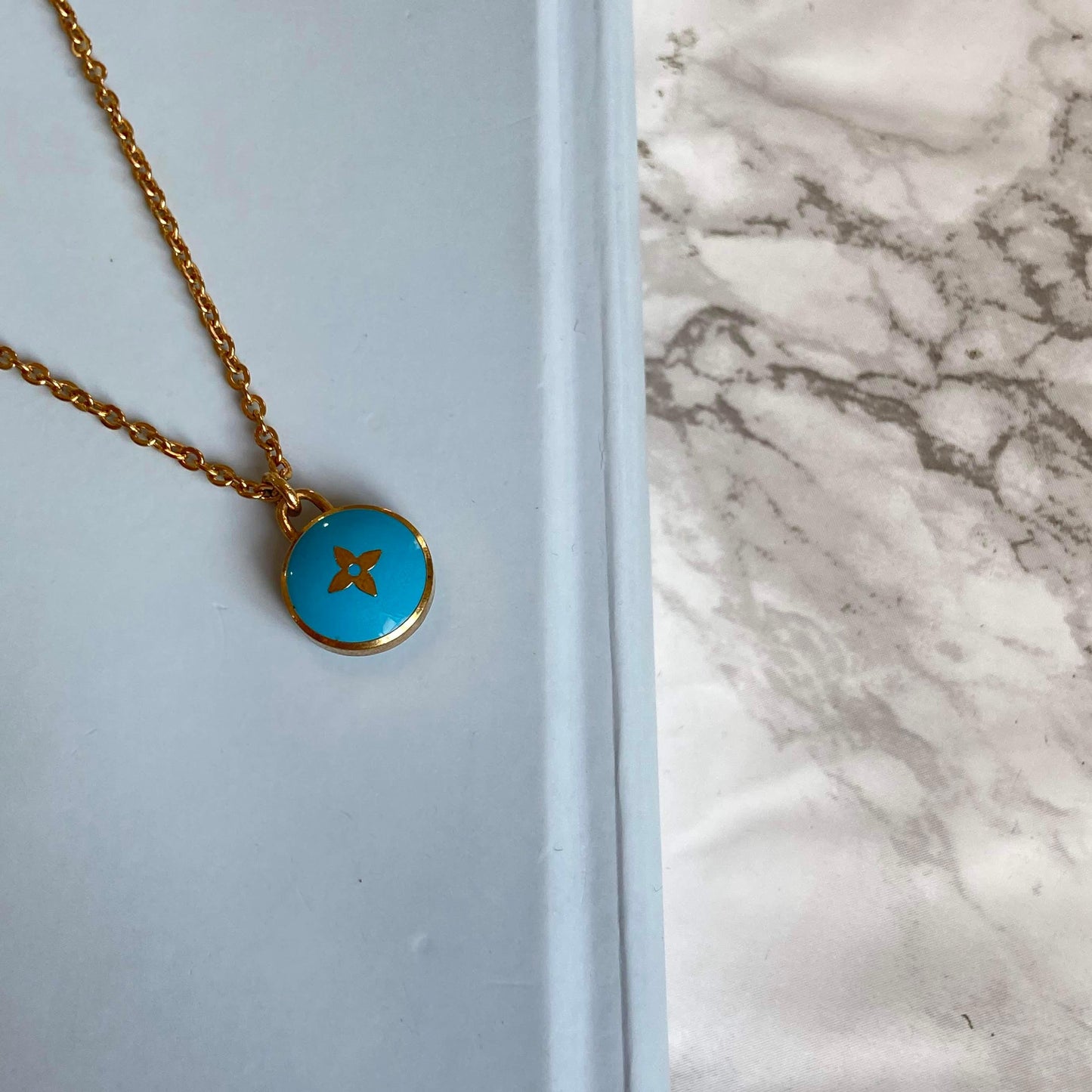 Authentic Louis Vuitton Sapphire Blue Pendant Pastilles - Boutique SecondLife