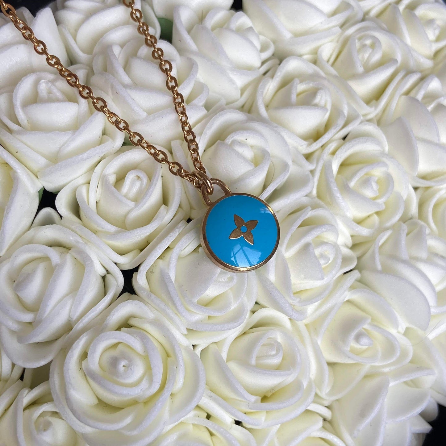 Authentic Louis Vuitton Sapphire Blue Pendant Pastilles - Boutique SecondLife