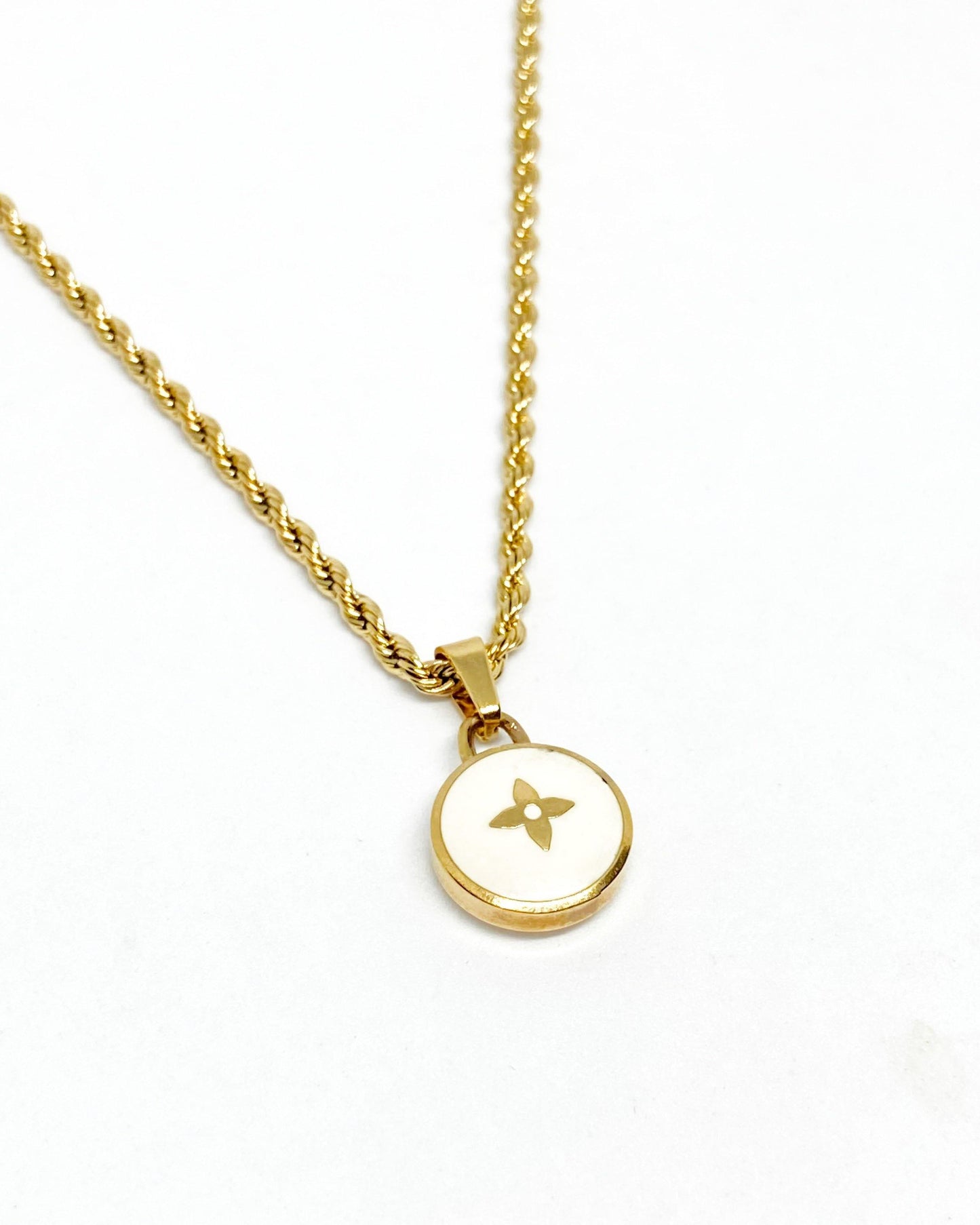 Authentic Louis Vuitton White Pendant- Necklace - Boutique SecondLife