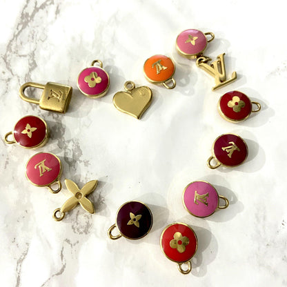 Authentic Louis Vuitton Logo Pendant Pastilles Roses - Boutique SecondLife