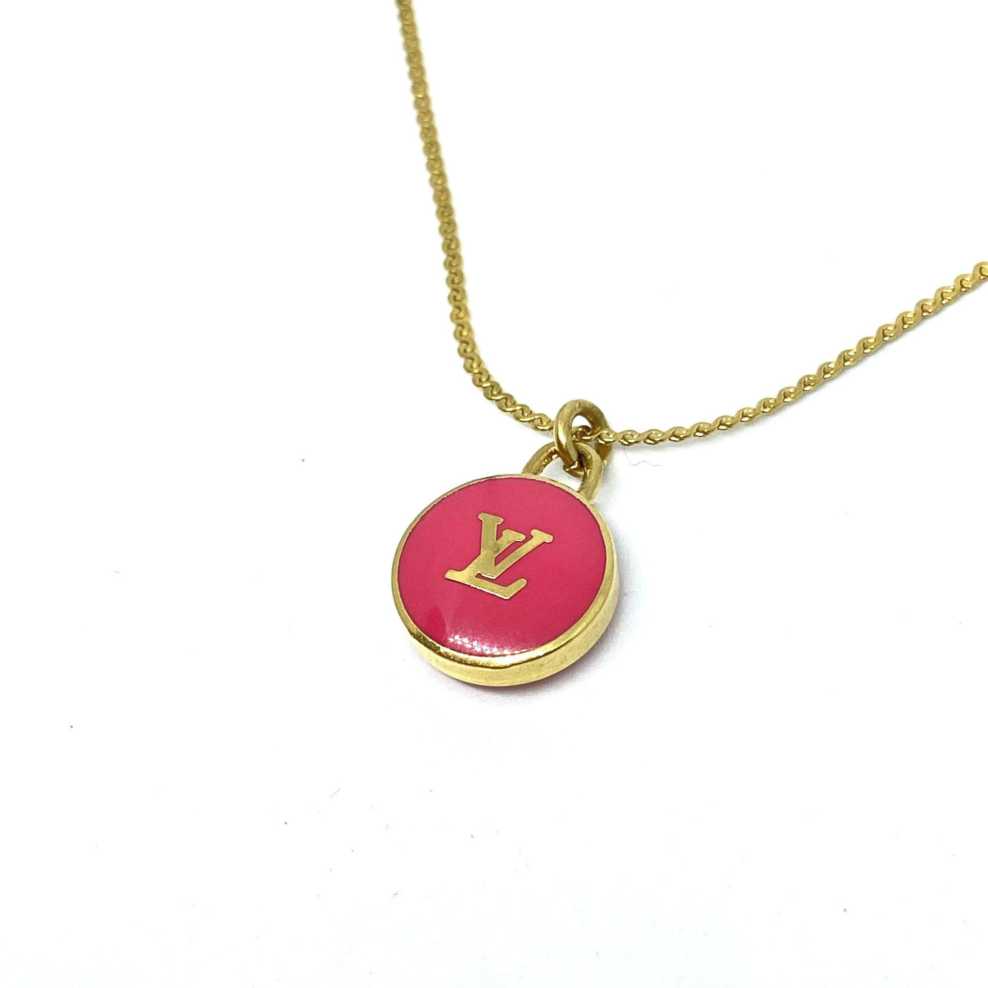 Authentic Louis Vuitton Logo Pendant Pastilles Roses - Boutique SecondLife