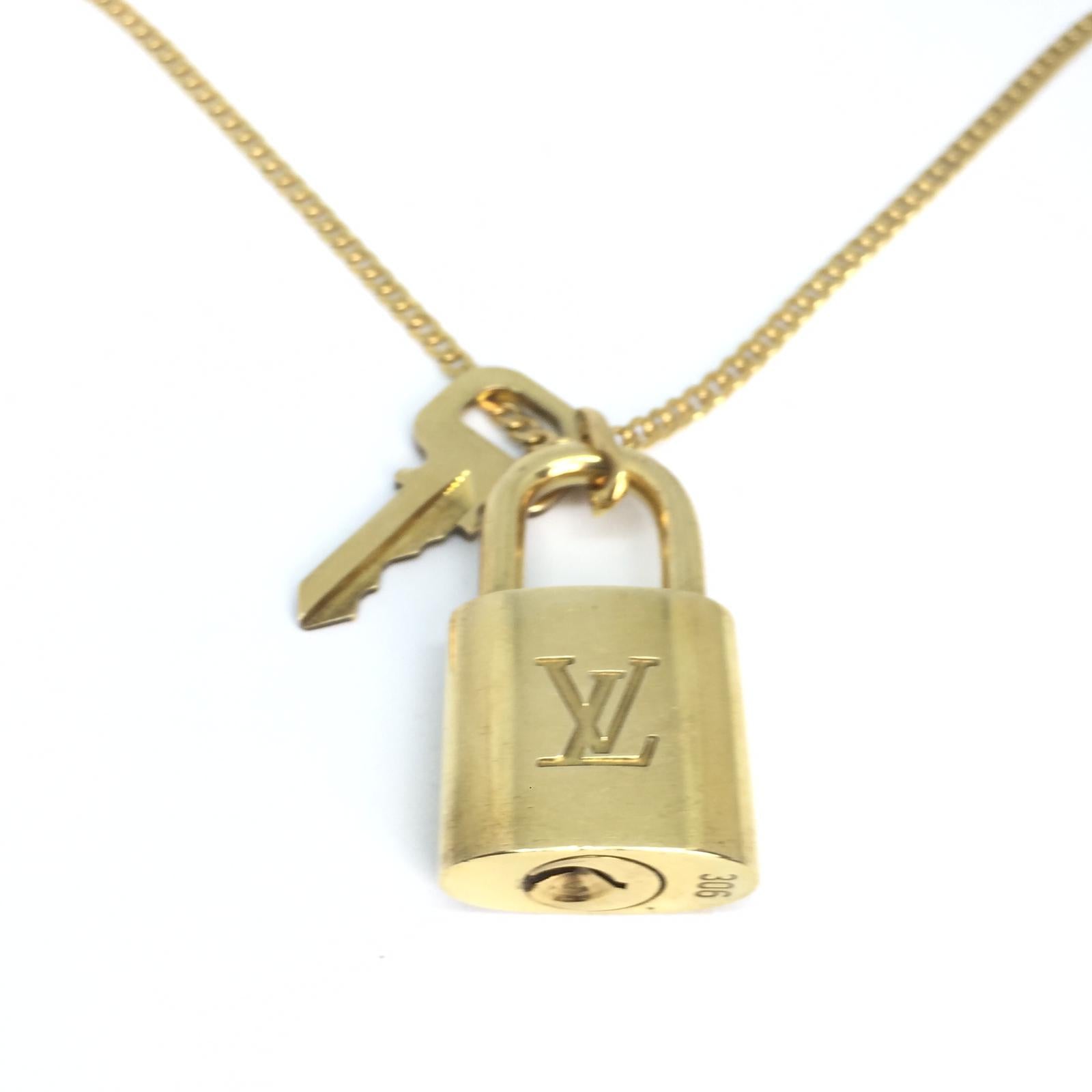 Louis Vuitton Padlock Necklace with double chain – Boutique SecondLife
