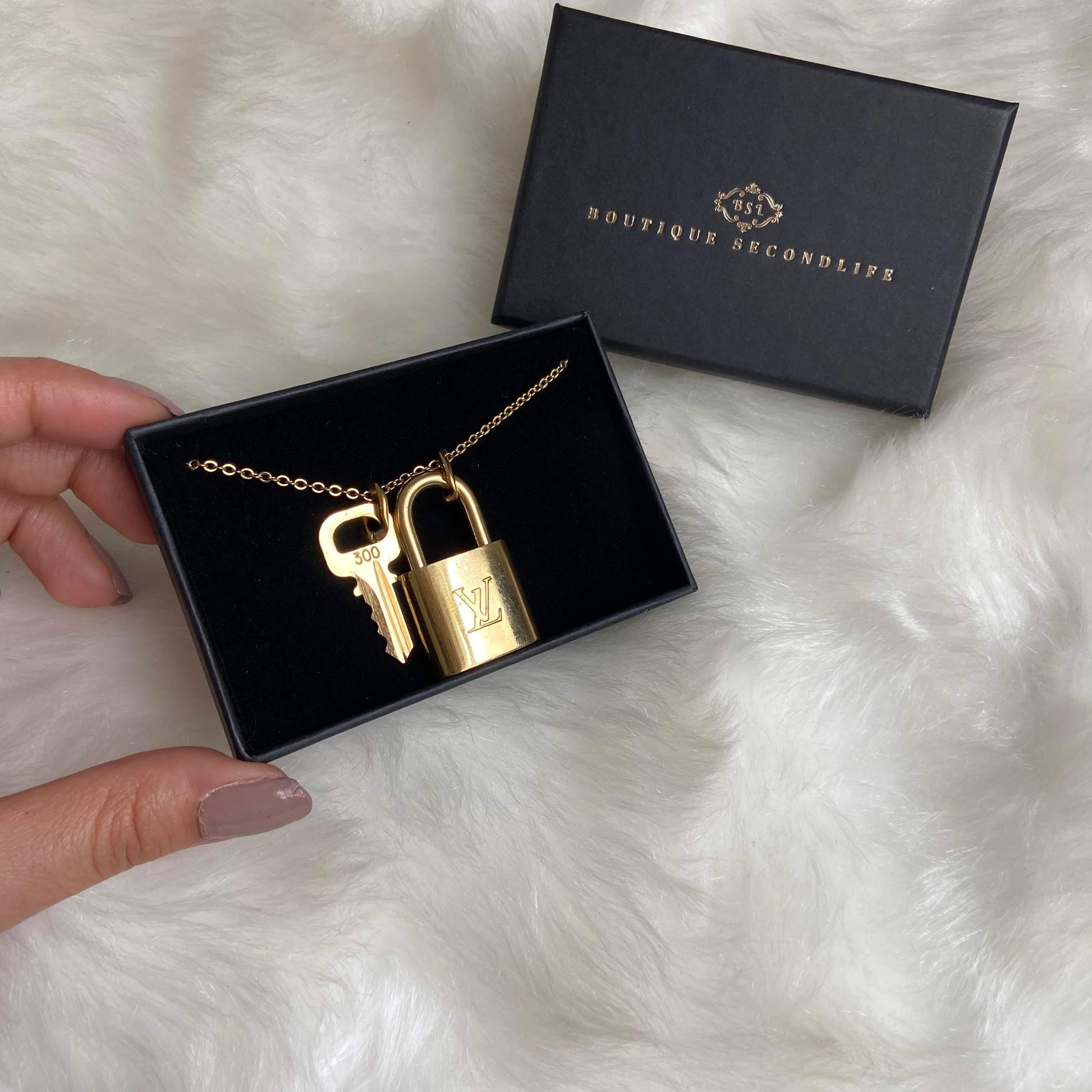 Louis Vuitton Padlock Necklace with Single Chain - Boutique SecondLife