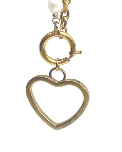 Authentic Louis Vuitton Pendant Gold Brass Coeur -Reworked Pearls Necklace - Boutique SecondLife