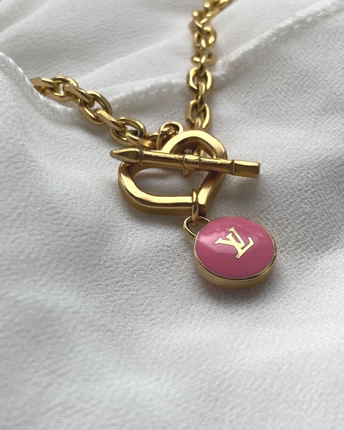 Authentic Louis Vuitton Rose Logo Pendant- Necklace - Boutique SecondLife
