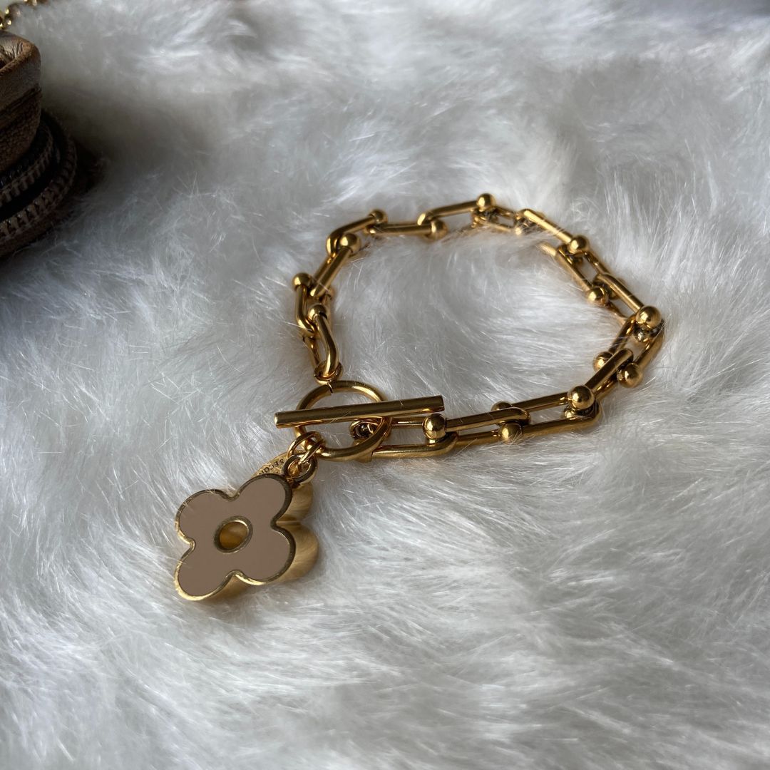 Authentic Louis Vuitton Fleur Charm- Reworked Bracelet – Boutique SecondLife