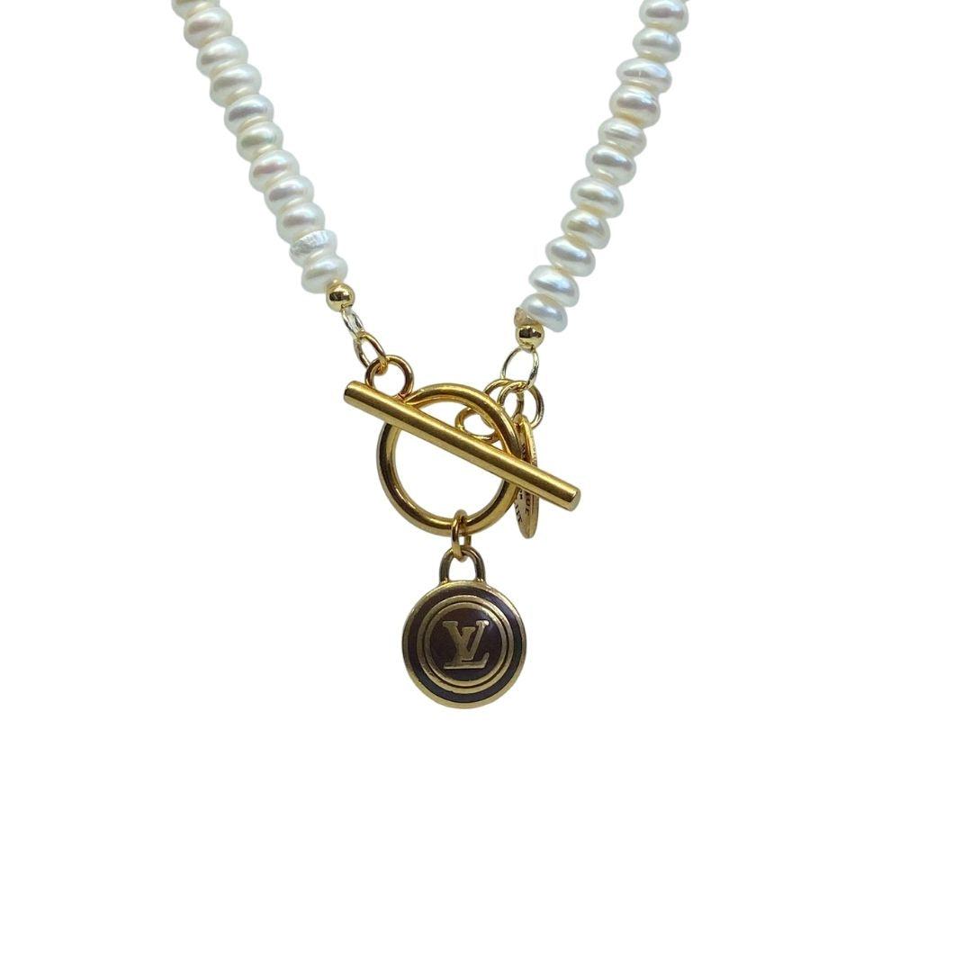 Authentic Louis Vuitton Logo Pastilles Pearls Necklace - Boutique SecondLife