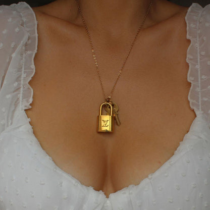 Louis Vuitton Padlock & 2 Keys -Necklace with Single Chain - Boutique SecondLife