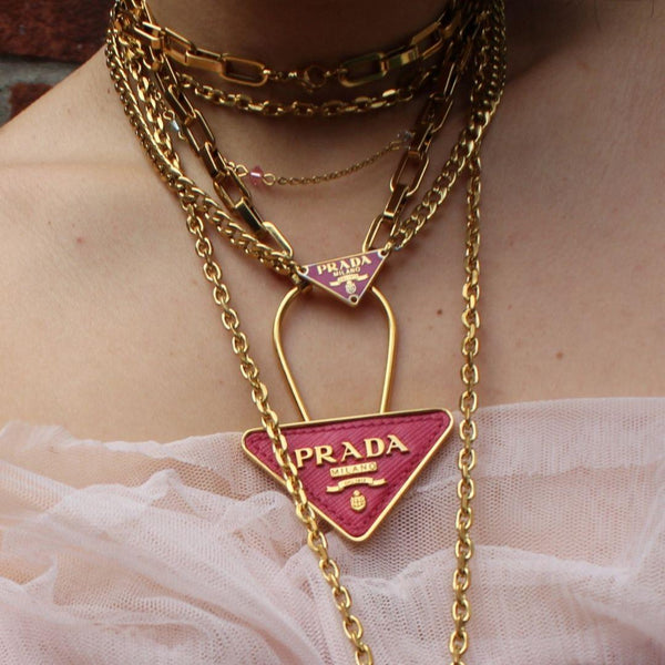 PRADA WHITE HEART NECKLACE (GOLD) – Victoria Luxe Reworked