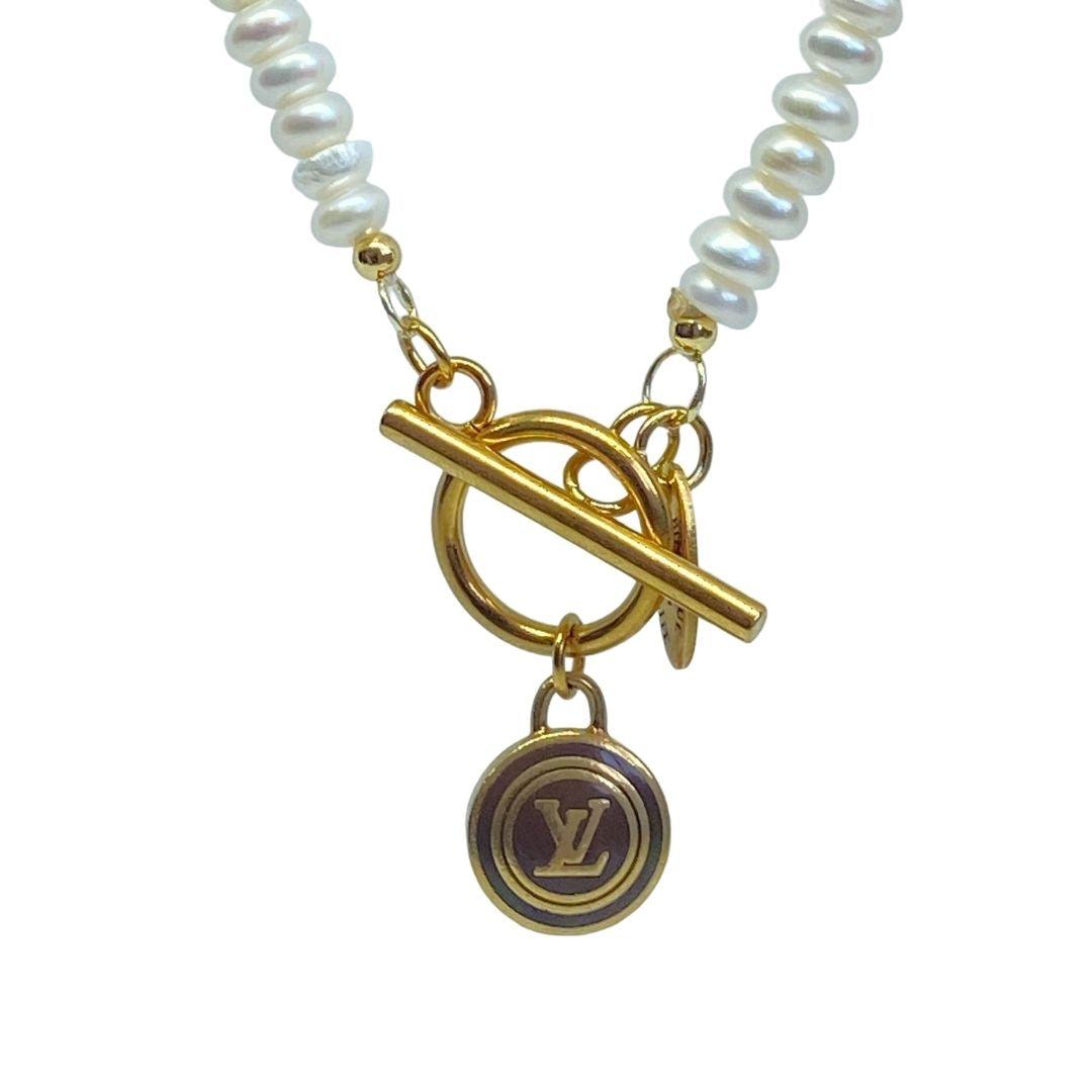Authentic Louis Vuitton Logo Pastilles Pearls Necklace - Boutique SecondLife