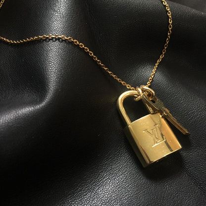 Padlock Necklace with single chain for Him - Boutique SecondLife