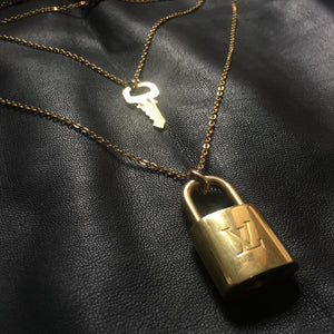 LOUIS VUITTON Padlock On CUBAN LINK NECKLACE Stainless Steel Two Necklaces