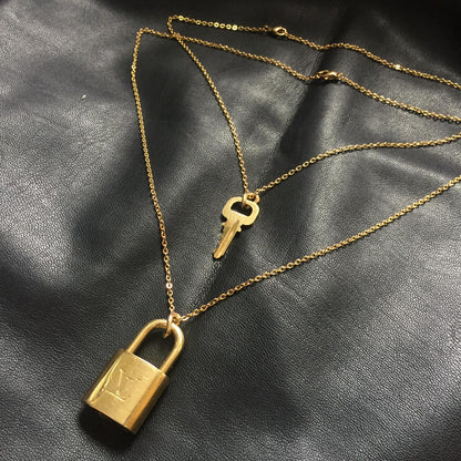 Louis Vuitton Padlock Necklace with Double Layer Chain For Him - Boutique SecondLife
