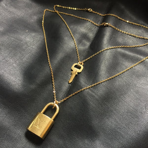 Louis Vuitton Set Lock Cuban Chain Necklace with Key Bracelet – Boutique  SecondLife