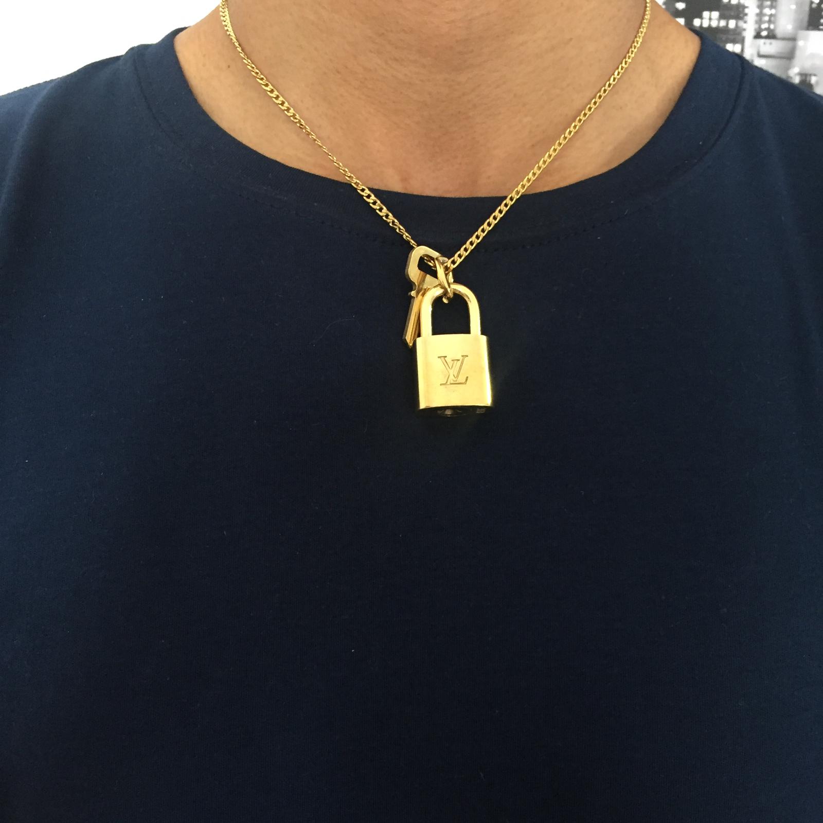 Louis Vuitton Necklace Padlock with single chain For Him - Boutique SecondLife