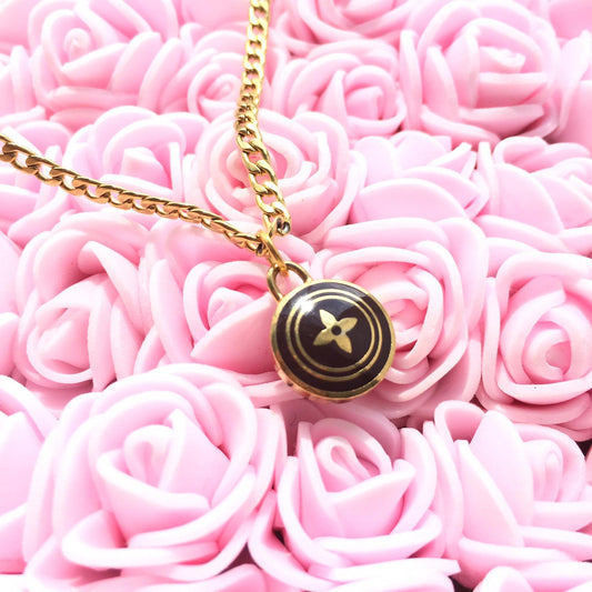 Nude collection: The Chocolate start Pendant - Boutique SecondLife