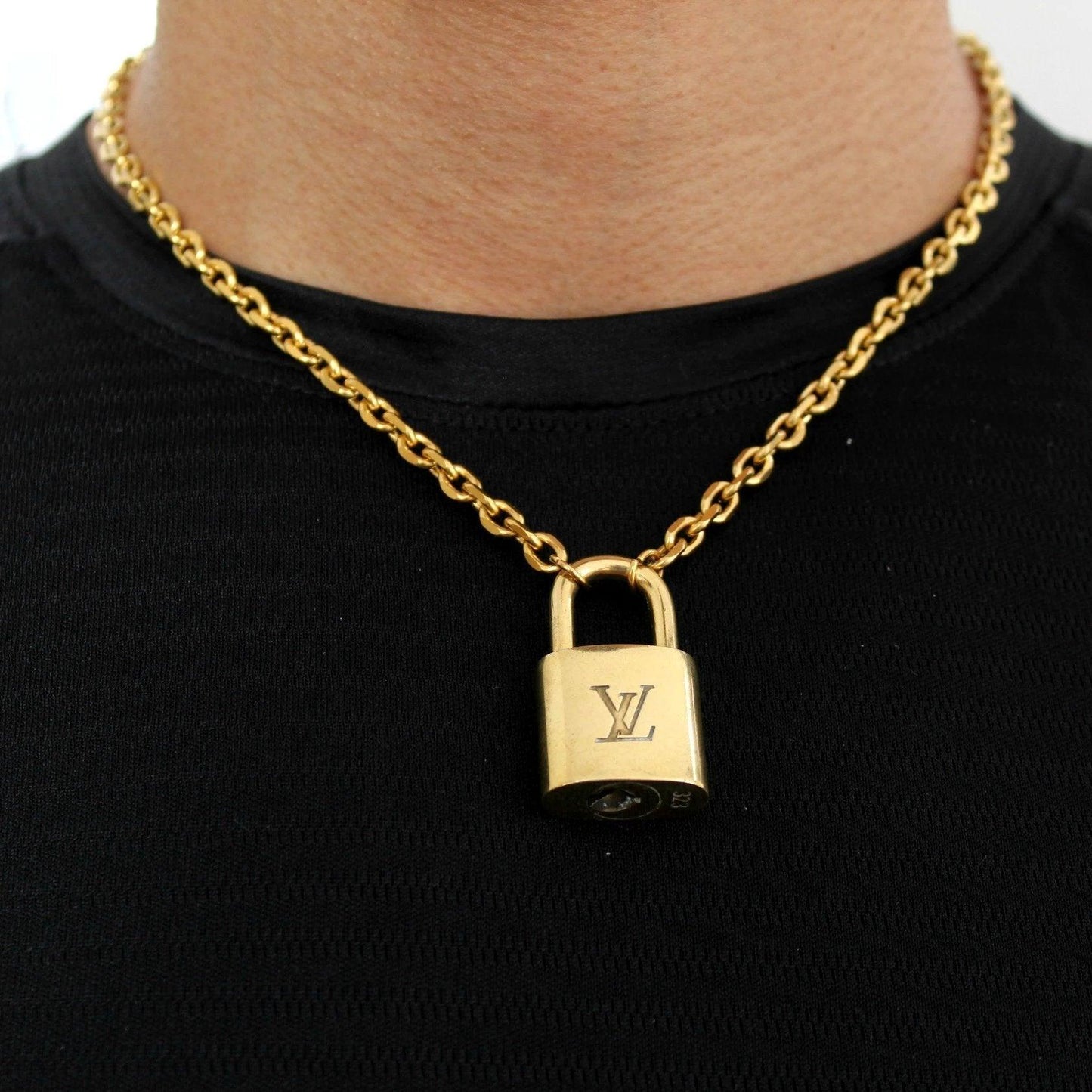 Louis Vuitton Padlock with Rolo Chain Necklace For him - Boutique SecondLife